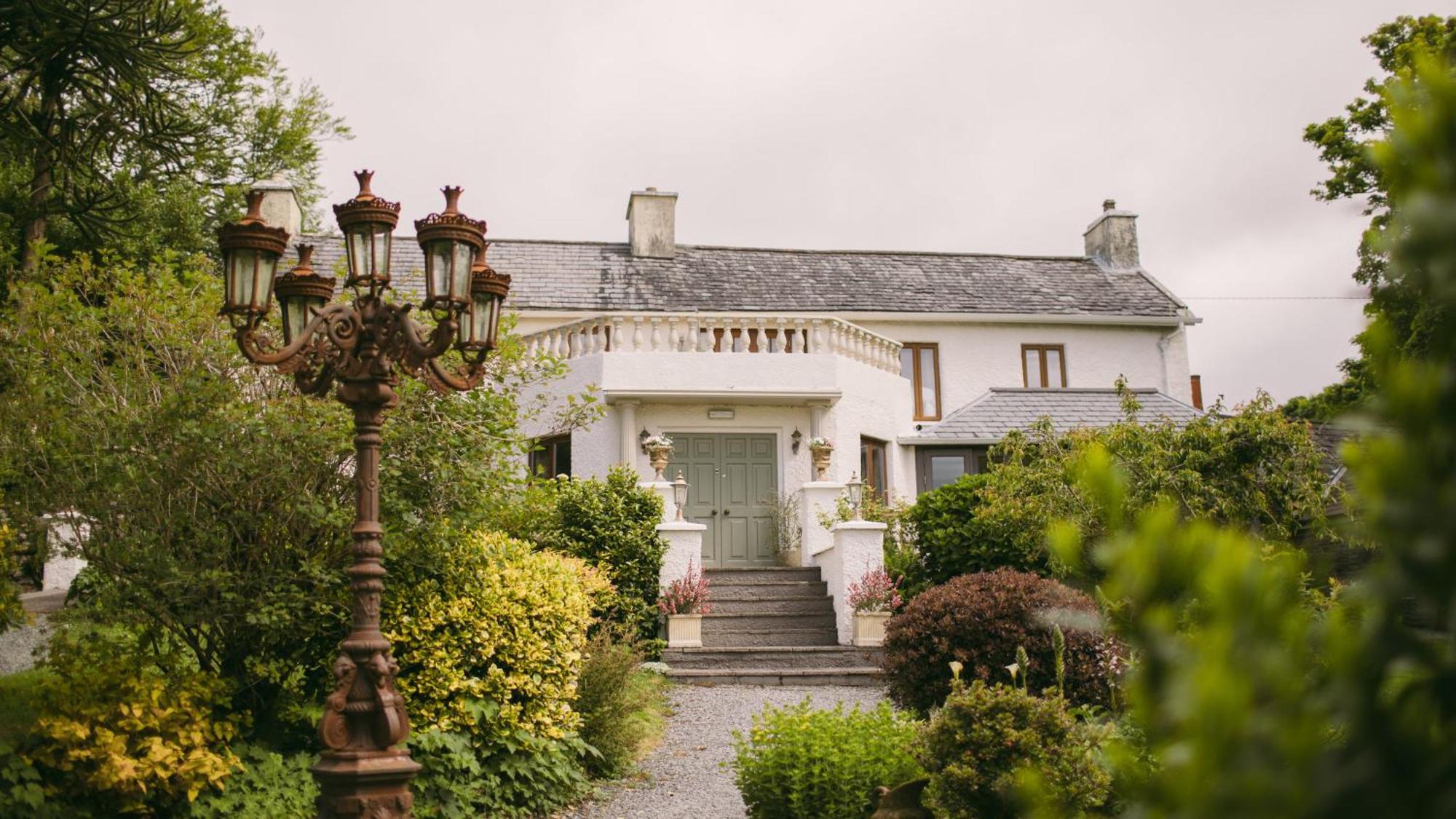 Adrigole Mossie'S B&B 외부 사진